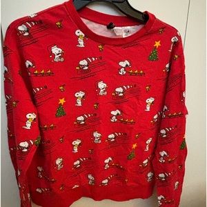 H&M snoopy holiday pajama top size S